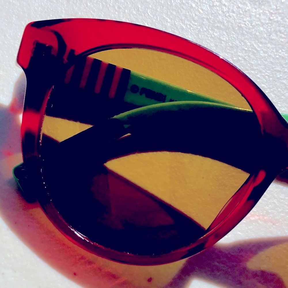 FENDI Sunglasses - Picture 3 of 14